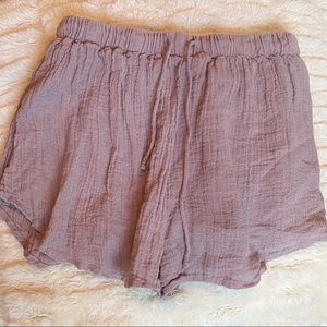 Flowy linen shorts